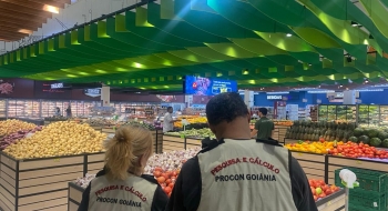 Procon Goiânia encontra variação de até 213% nos preços da cesta básica